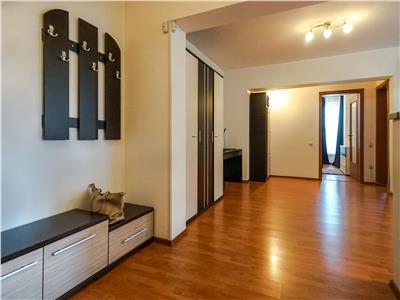 Apartament spatios, 2 camere, garaj, subteran, boxa, Andrei Muresanu, zona Benzinariei 98!