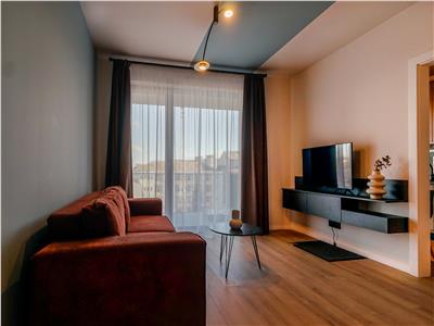 Apartament lux, 2 camere, parcare, prima inchiriere, Plopilor, zona Pod Calvaria!