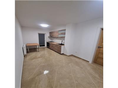Apartament spatios cu 3 camere | 65 mp | renovat | Calea Floresti!